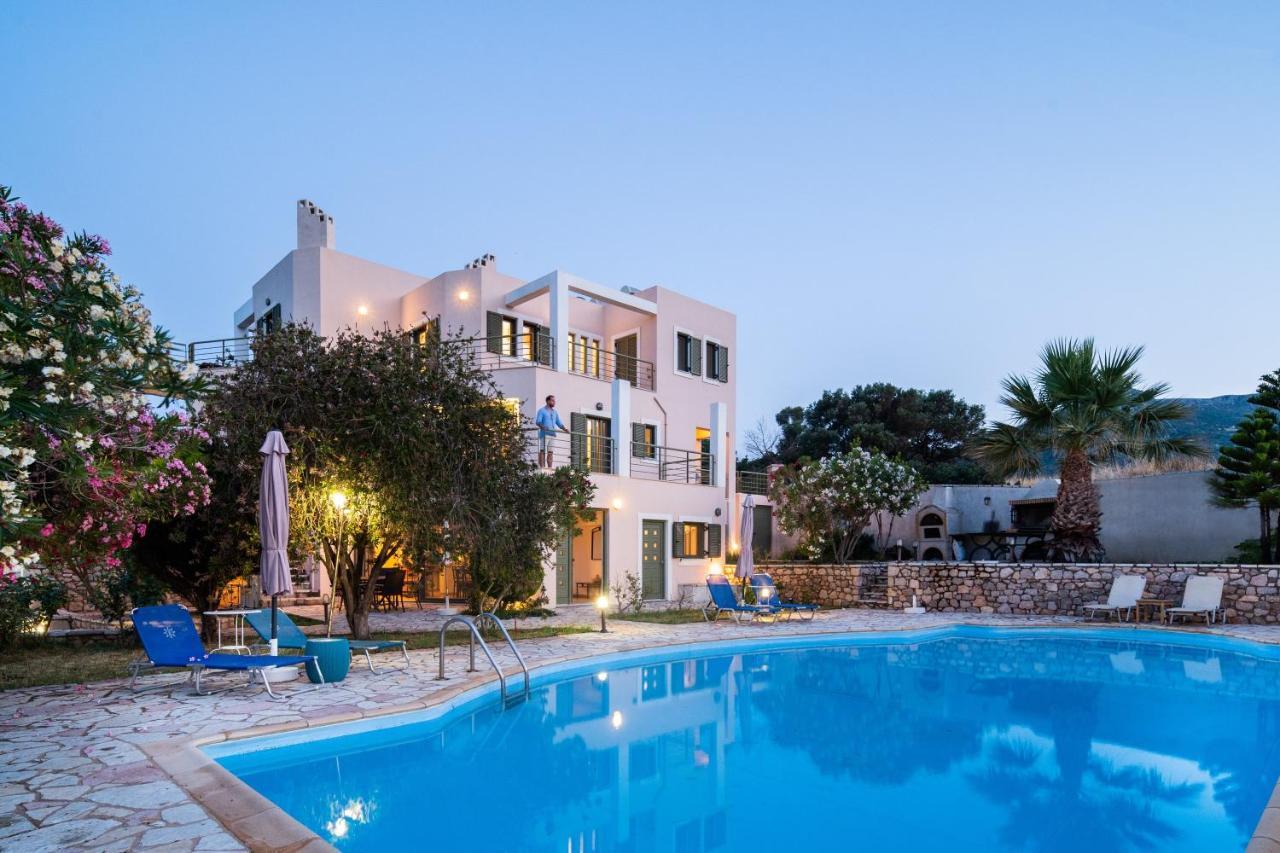 Villa Luisa Exclusive Residences Монемвасія Екстер'єр фото